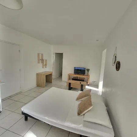 Bel Appartement Avec Jardin De 30M2 , Climatise Avec Parking Et Arrivee Autonome Cabestany Exterior photo